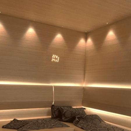 Cariitti pirts un SPA apgaismojums